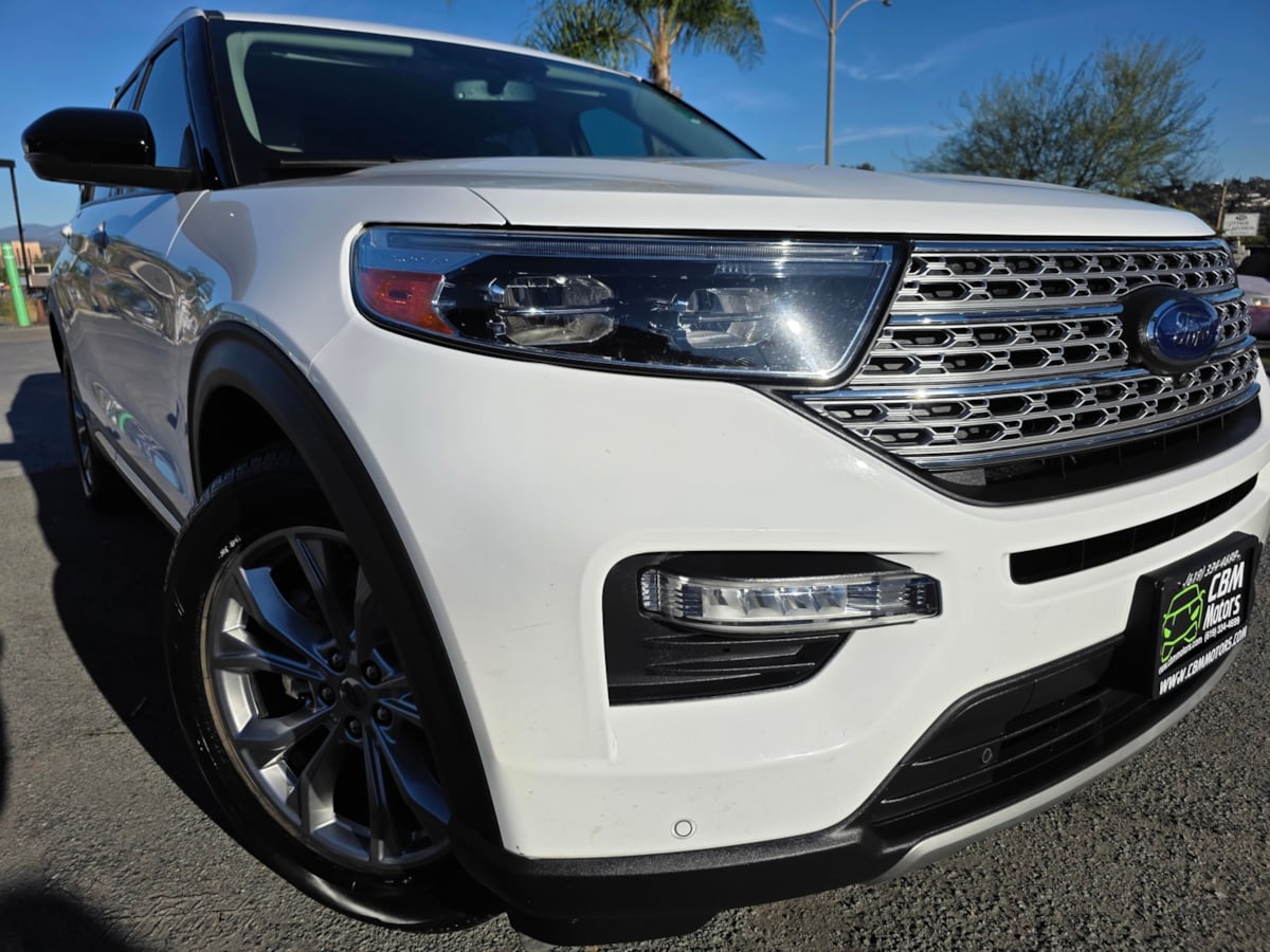 2020 Ford Explorer Limited photo 2