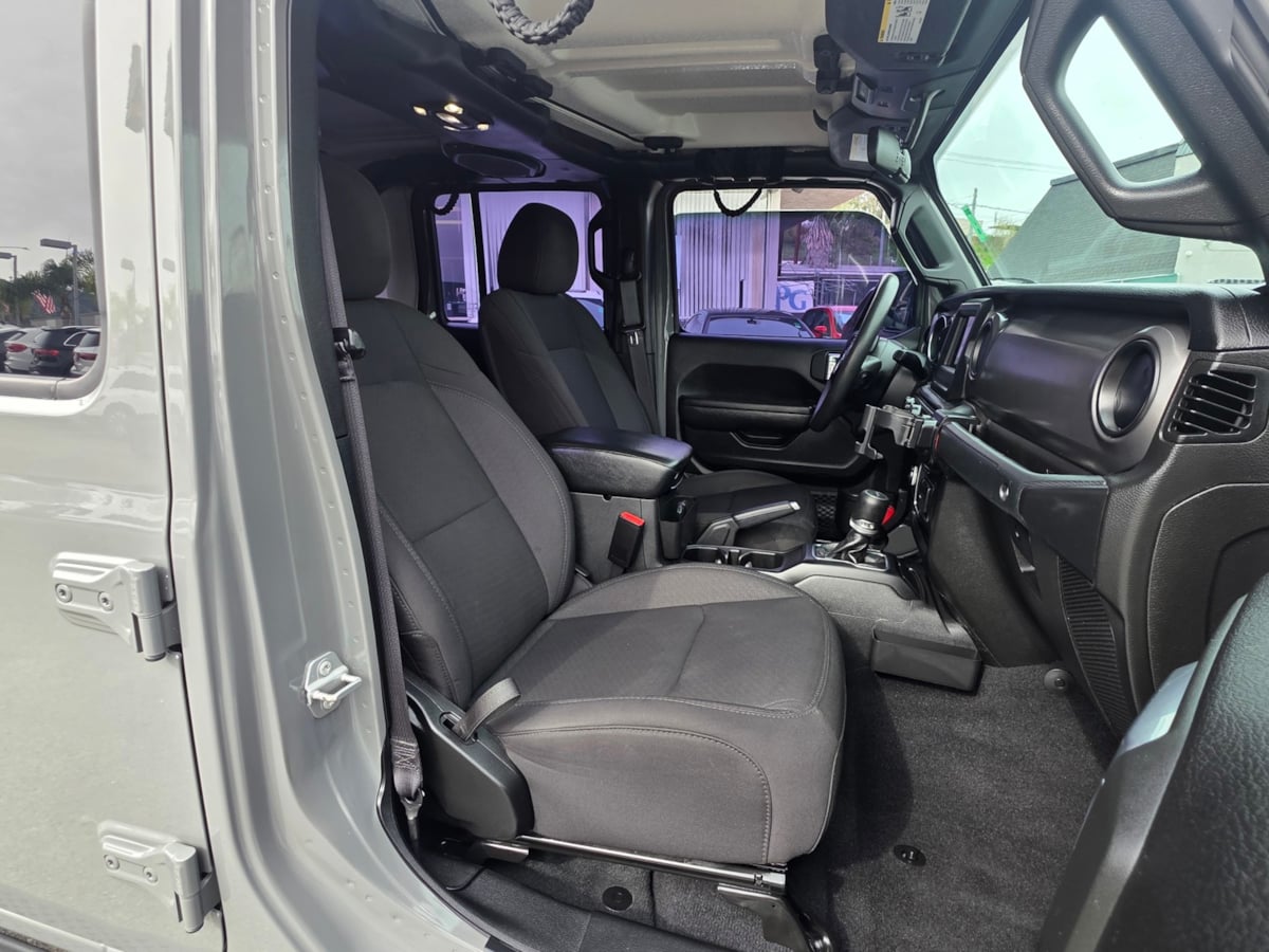 2022 Jeep Gladiator Sport - Photo 28