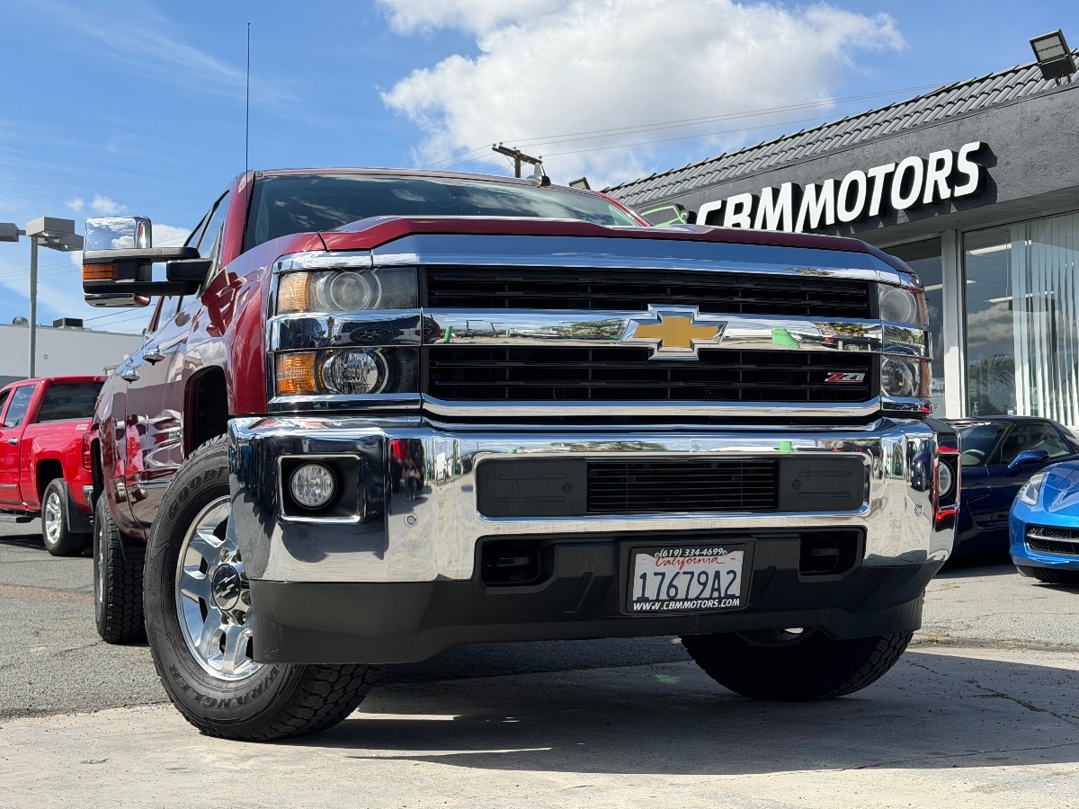 2015 Chevrolet Silverado 3500HD LTZ - Photo 2
