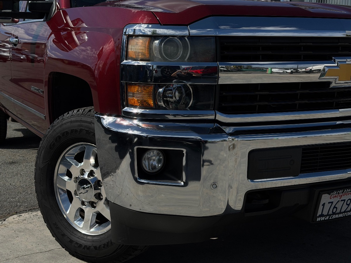 2015 Chevrolet Silverado 3500HD LTZ - Photo 3