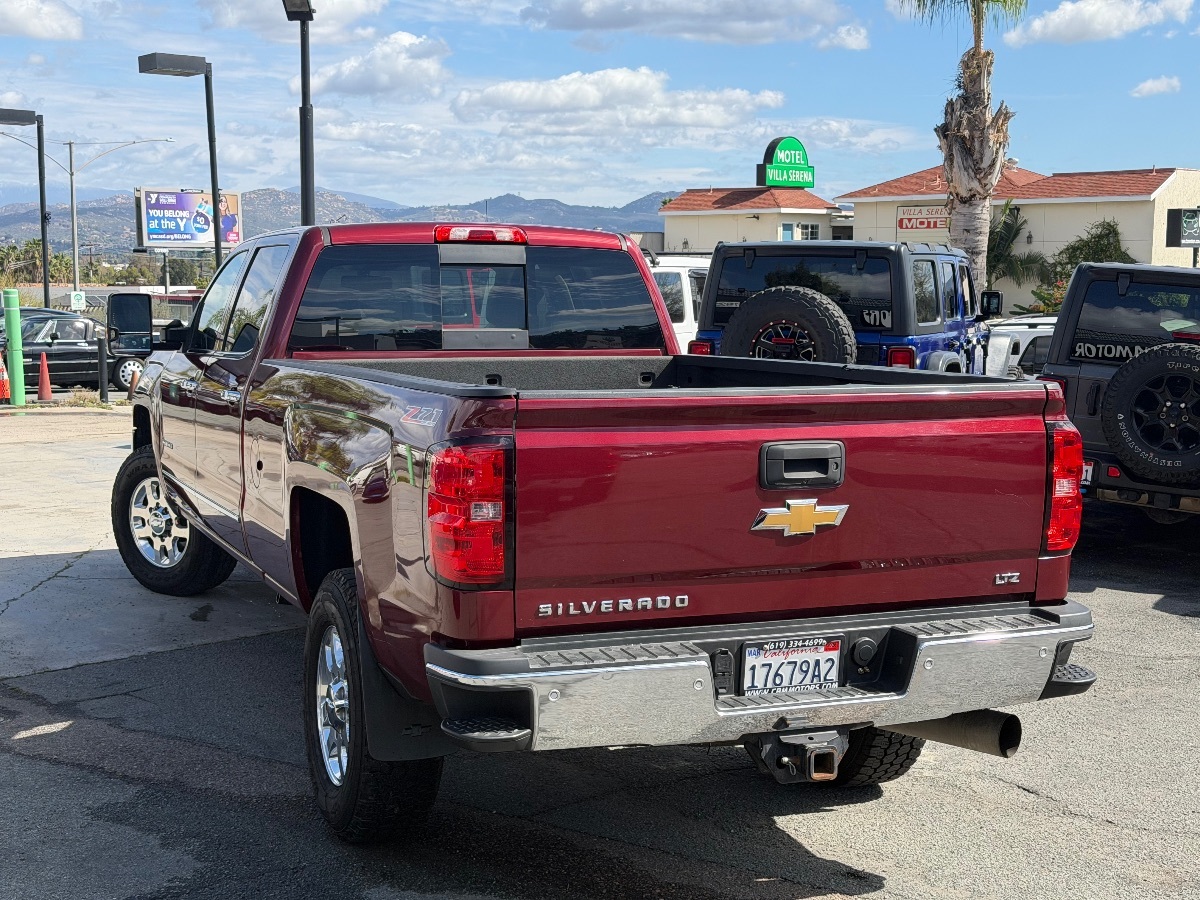 2015 Chevrolet Silverado 3500HD LTZ - Photo 7