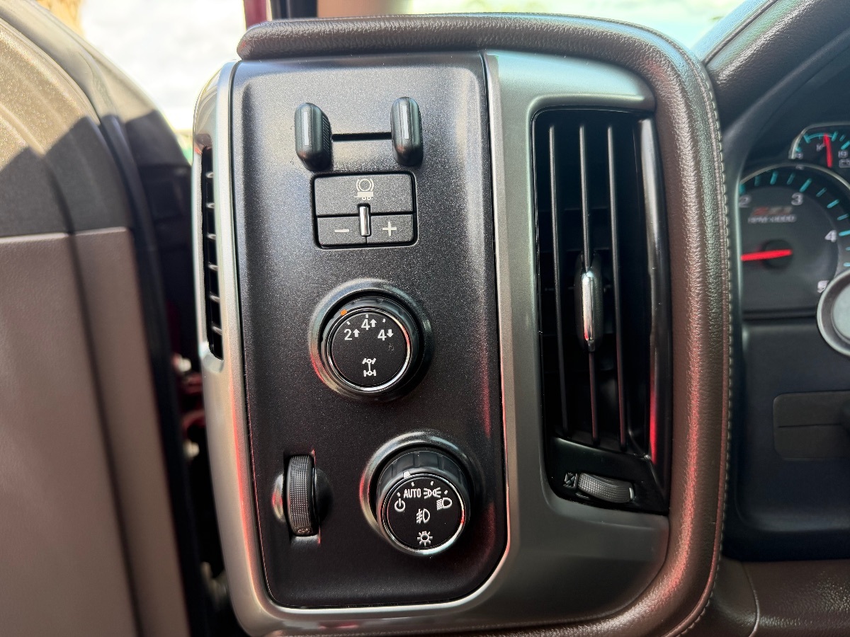 2015 Chevrolet Silverado 3500HD LTZ - Photo 15