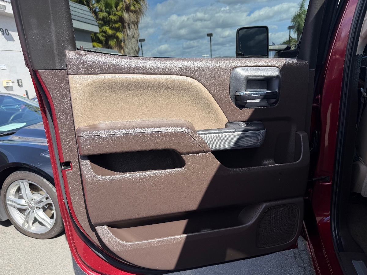 2015 Chevrolet Silverado 3500HD LTZ - Photo 23