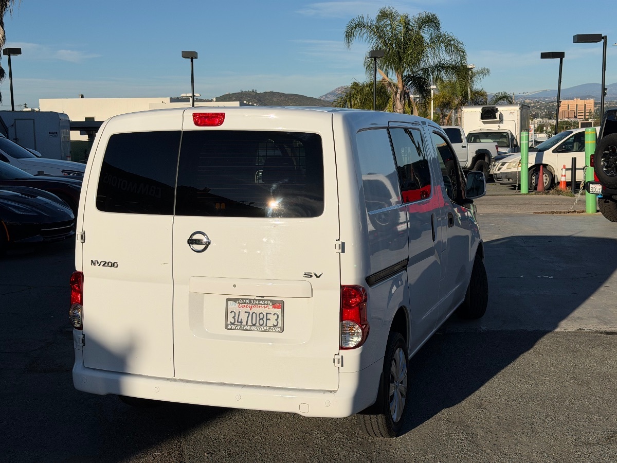 2021 Nissan NV200 SV - Photo 9
