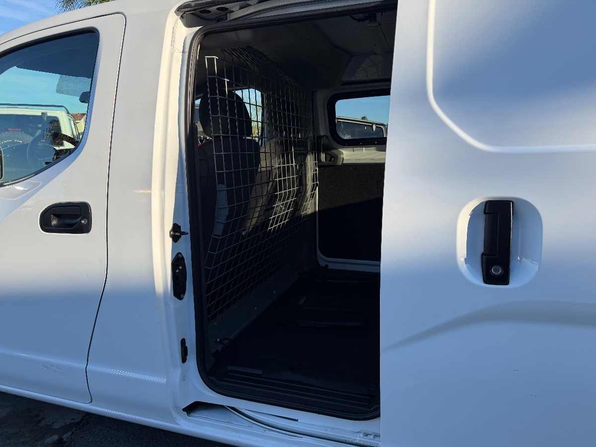 2021 Nissan NV200 SV - Photo 22