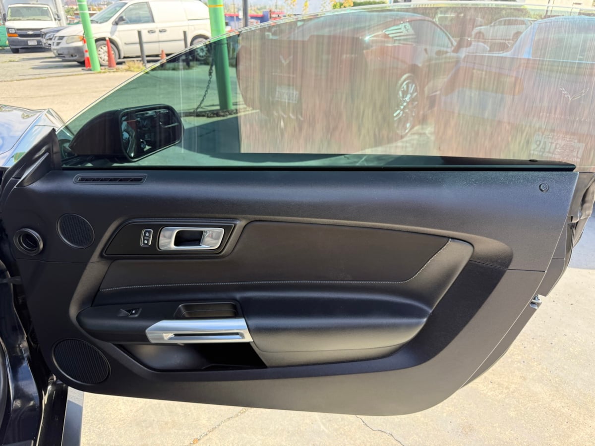 2018 Ford Mustang GT - Photo 14