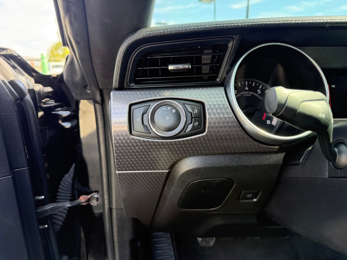 2018 Ford Mustang GT - Photo 18