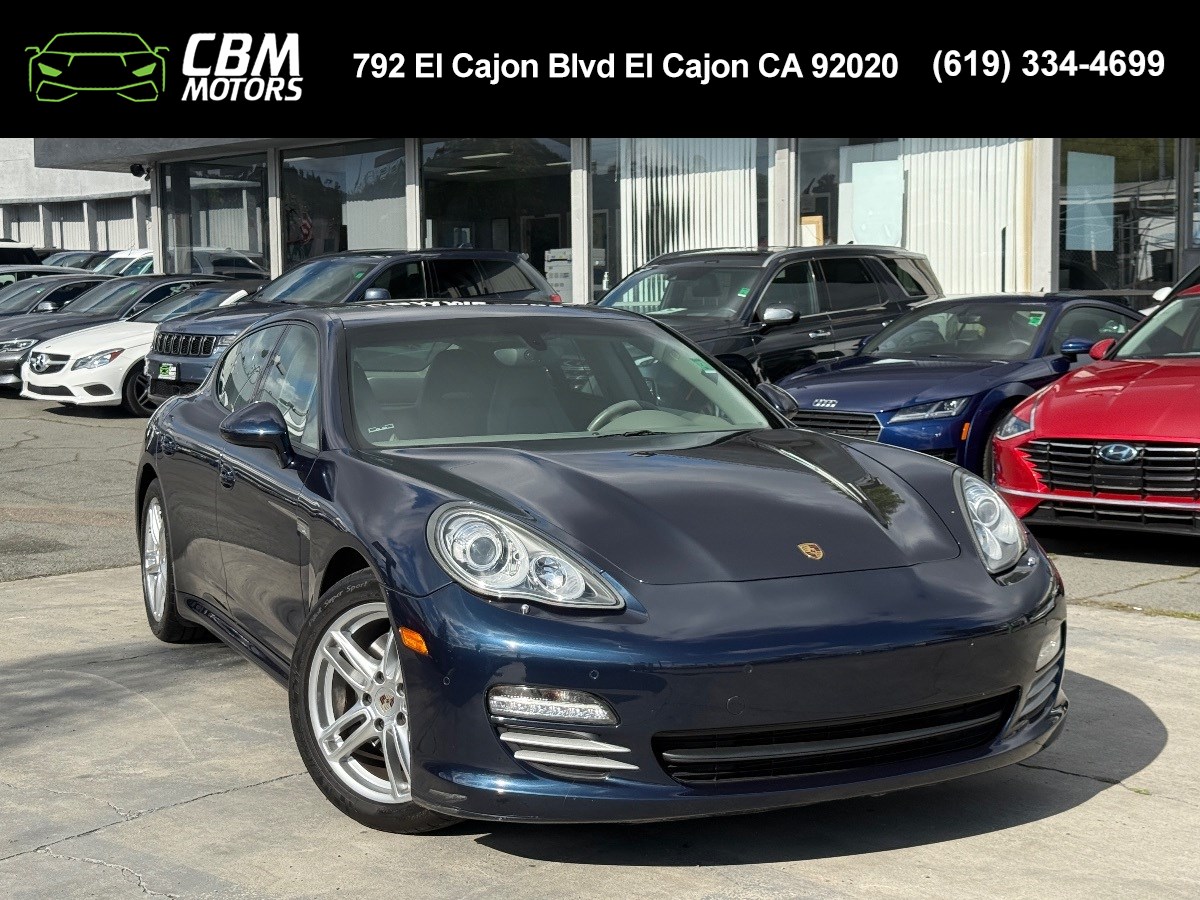 2012 Porsche Panamera 4's photo