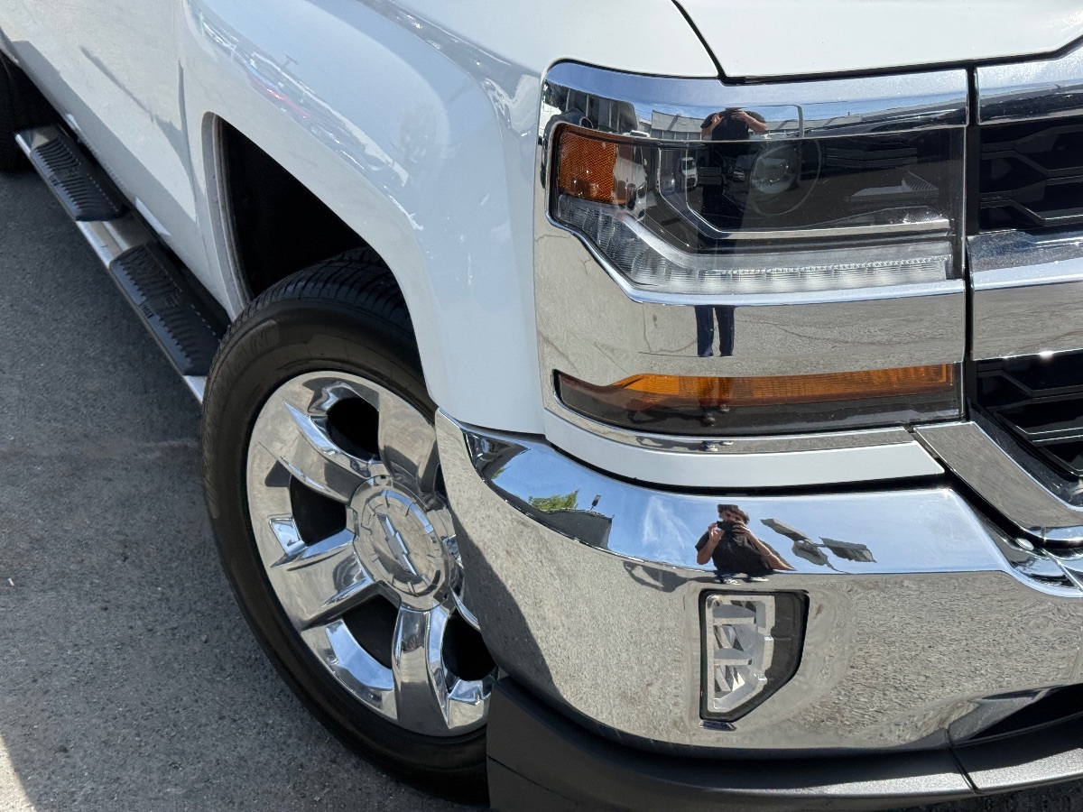 2018 Chevrolet Silverado 1500 LT - Photo 3