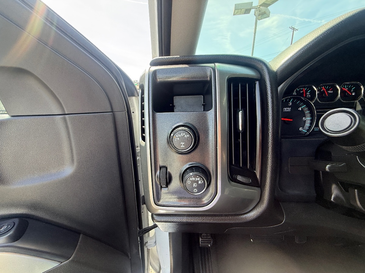 2018 Chevrolet Silverado 1500 LT - Photo 21