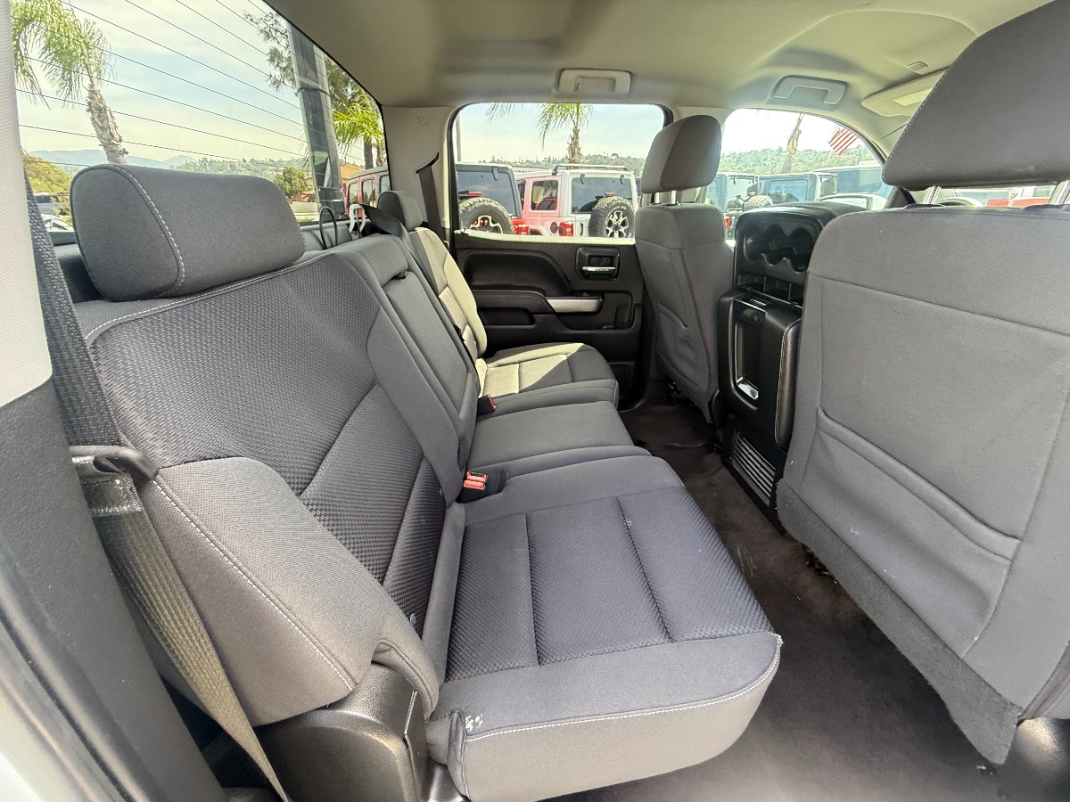 2018 Chevrolet Silverado 1500 LT - Photo 22