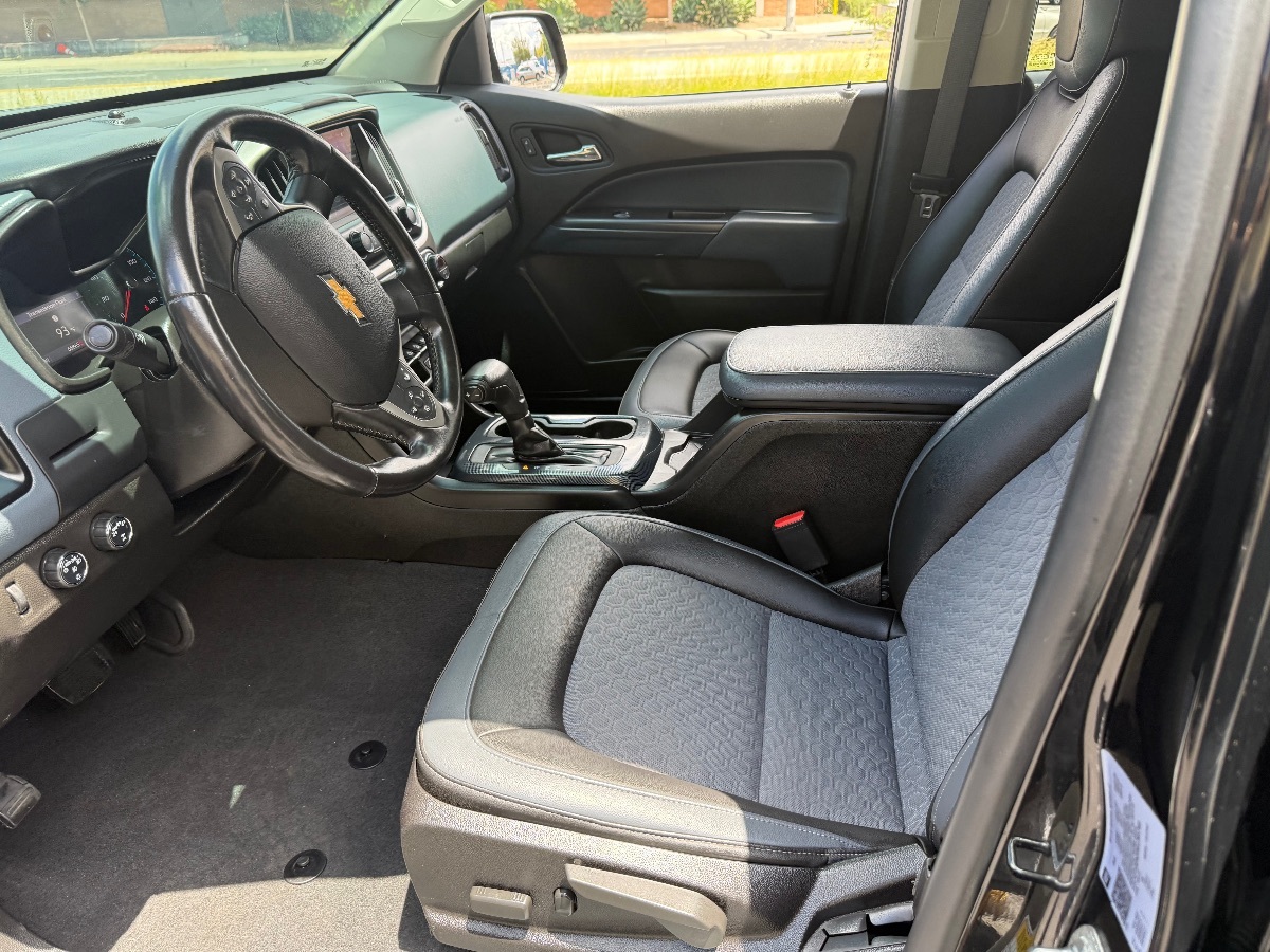 2021 Chevrolet Colorado Z71 | CarEdge | CarEdge