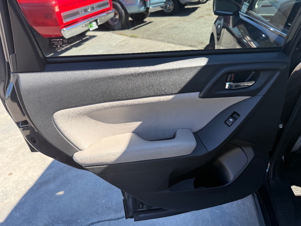 2014 Subaru Forester i Limited - Photo 16