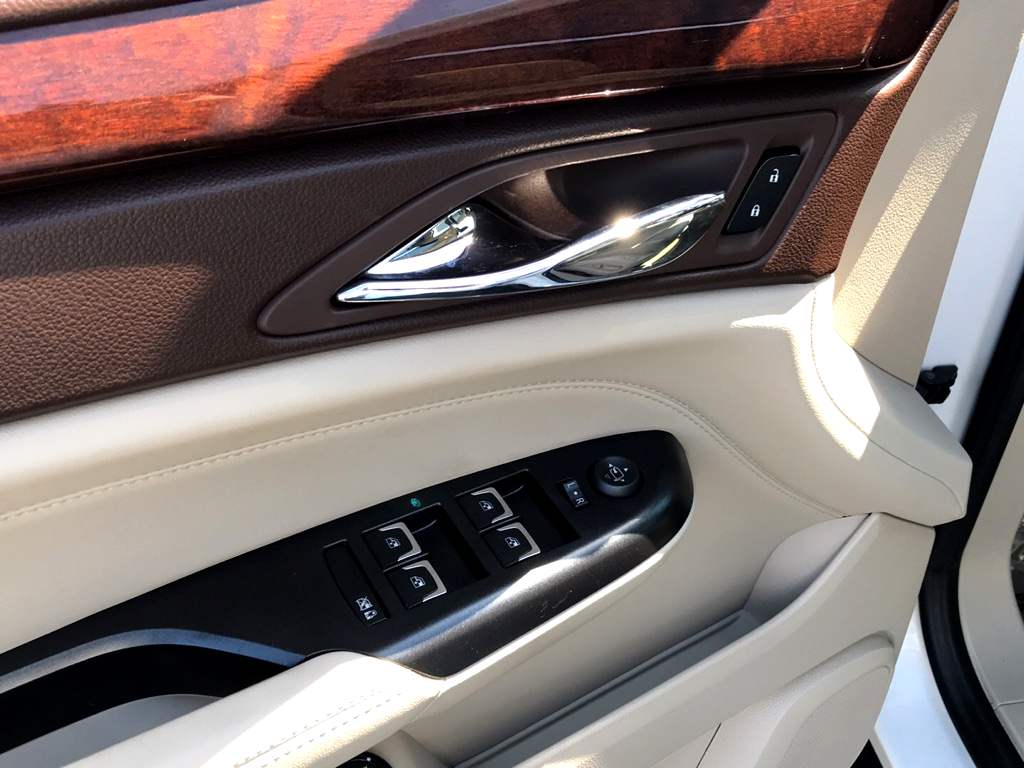Sold 2014 Cadillac SRX Luxury Collection W/ PANORAMIC ROOF