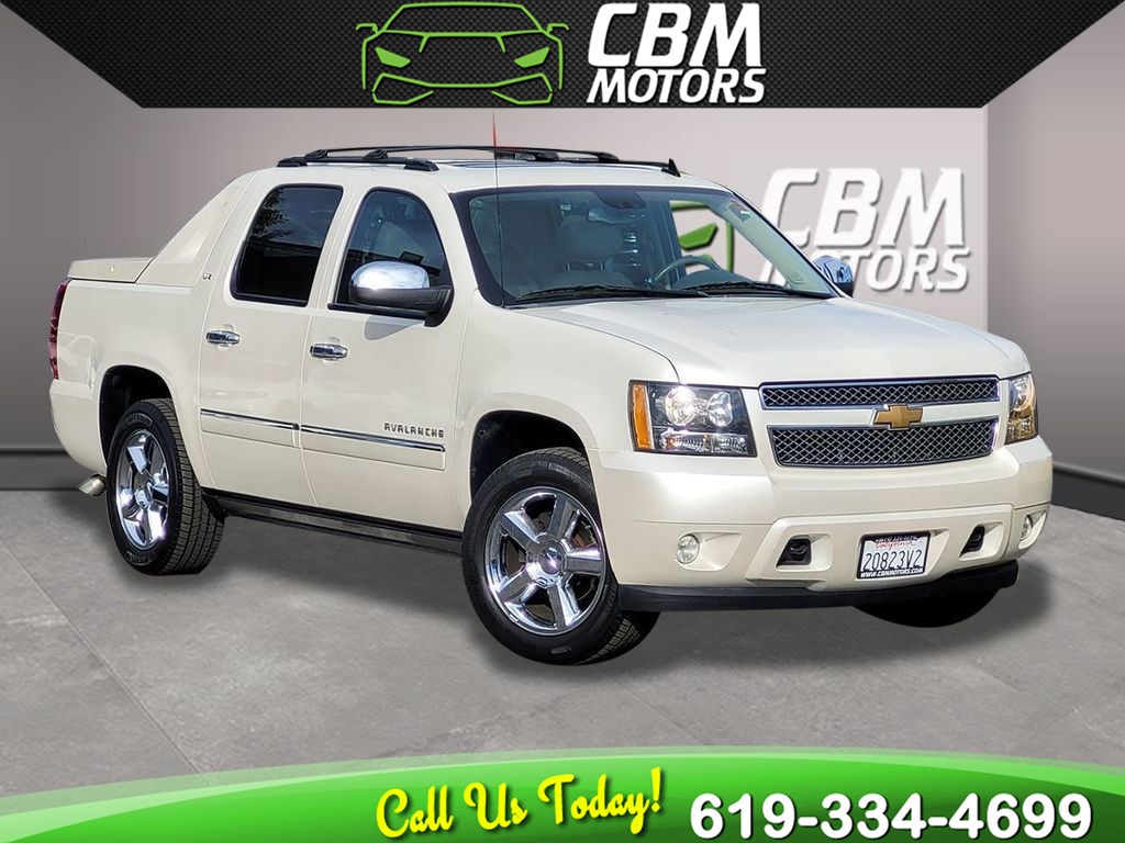 Sold 2012 Chevrolet Avalanche LTZ 4WD 5.3L CREW CAB in El Cajon