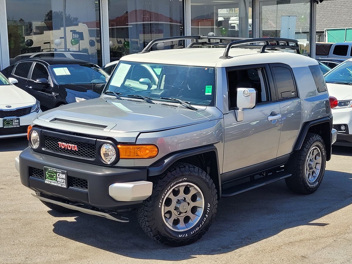 Sold 2011 Toyota FJ Cruiser 4WD W/BACK UP CAMERA in El Cajon