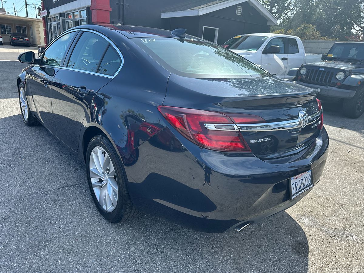 2016 Buick Regal photo 5