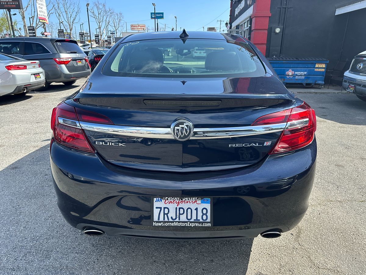 2016 Buick Regal photo 6