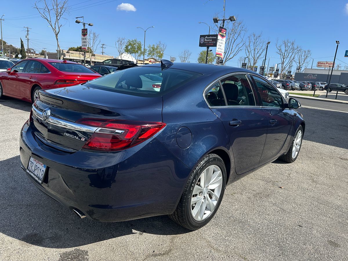 2016 Buick Regal photo 7