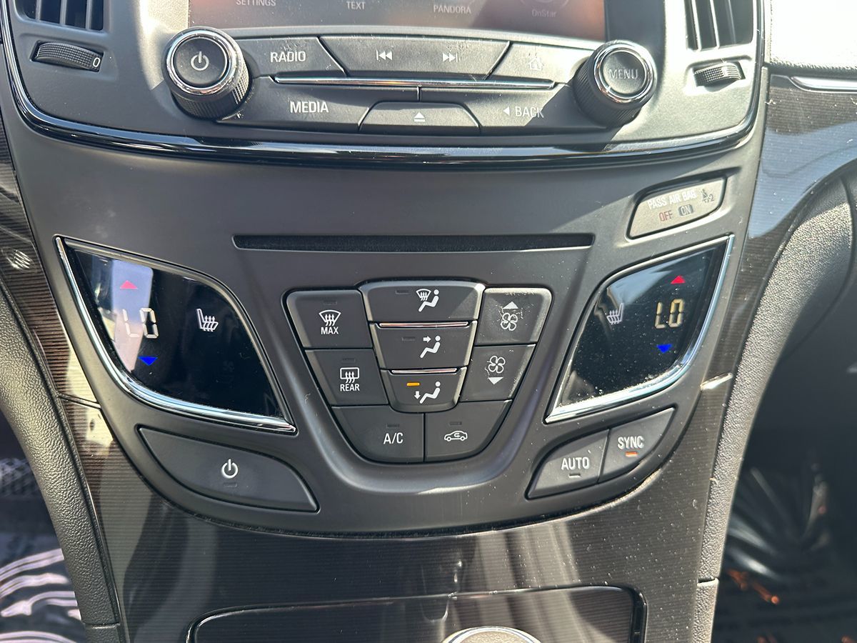 2016 Buick Regal photo 11