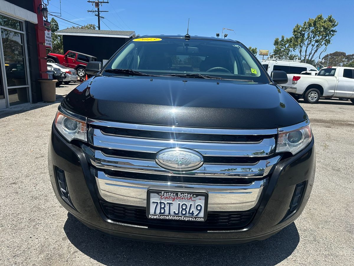 2013 Ford Edge SE photo 2