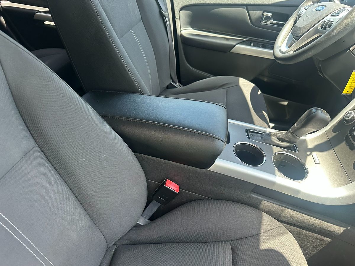 2013 Ford Edge SE photo 9