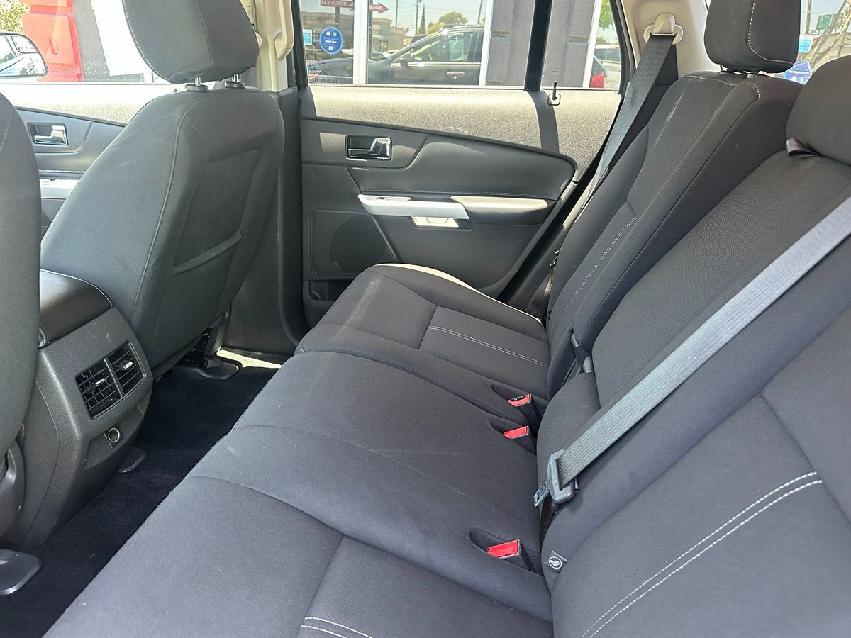 2013 Ford Edge SE photo 19