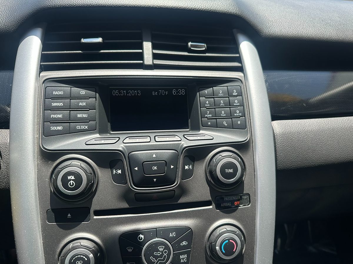 2013 Ford Edge SE photo 12