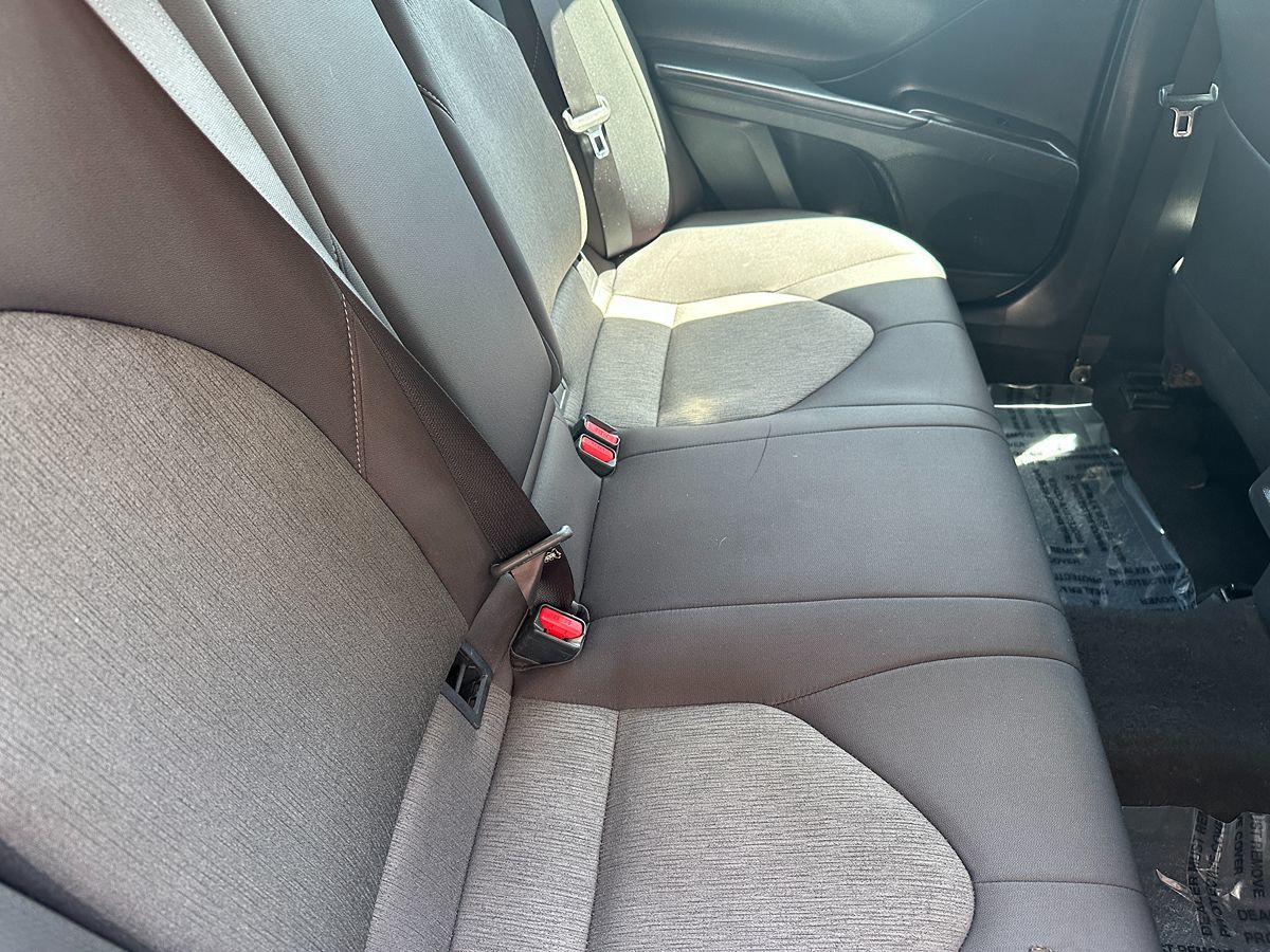 2022 Toyota Camry LE photo 14