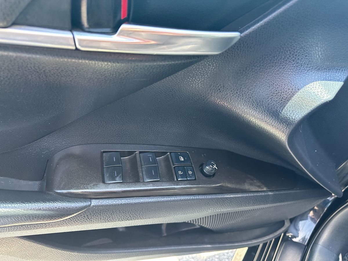 2022 Toyota Camry LE photo 20