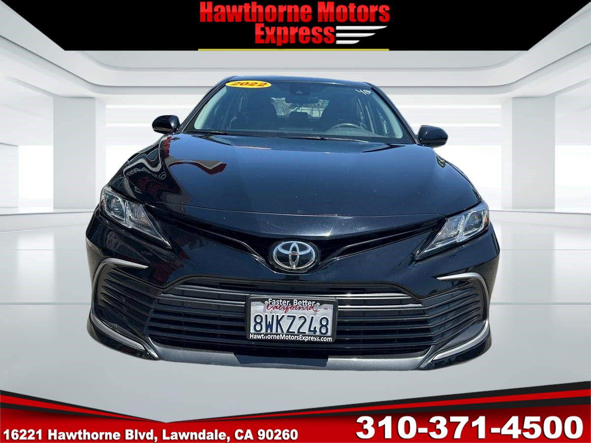 2022 Toyota Camry LE - Photo 2