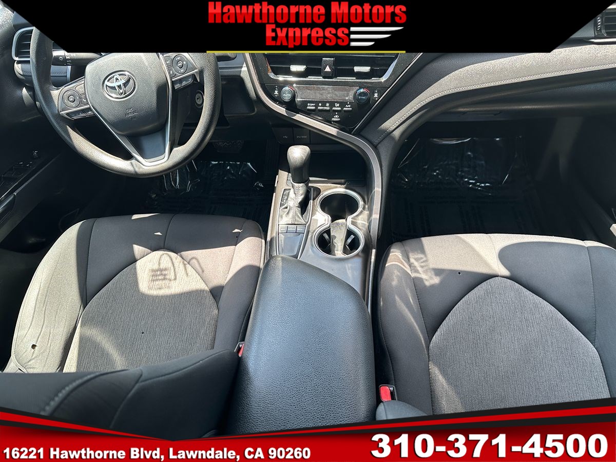 2022 Toyota Camry LE - Photo 9