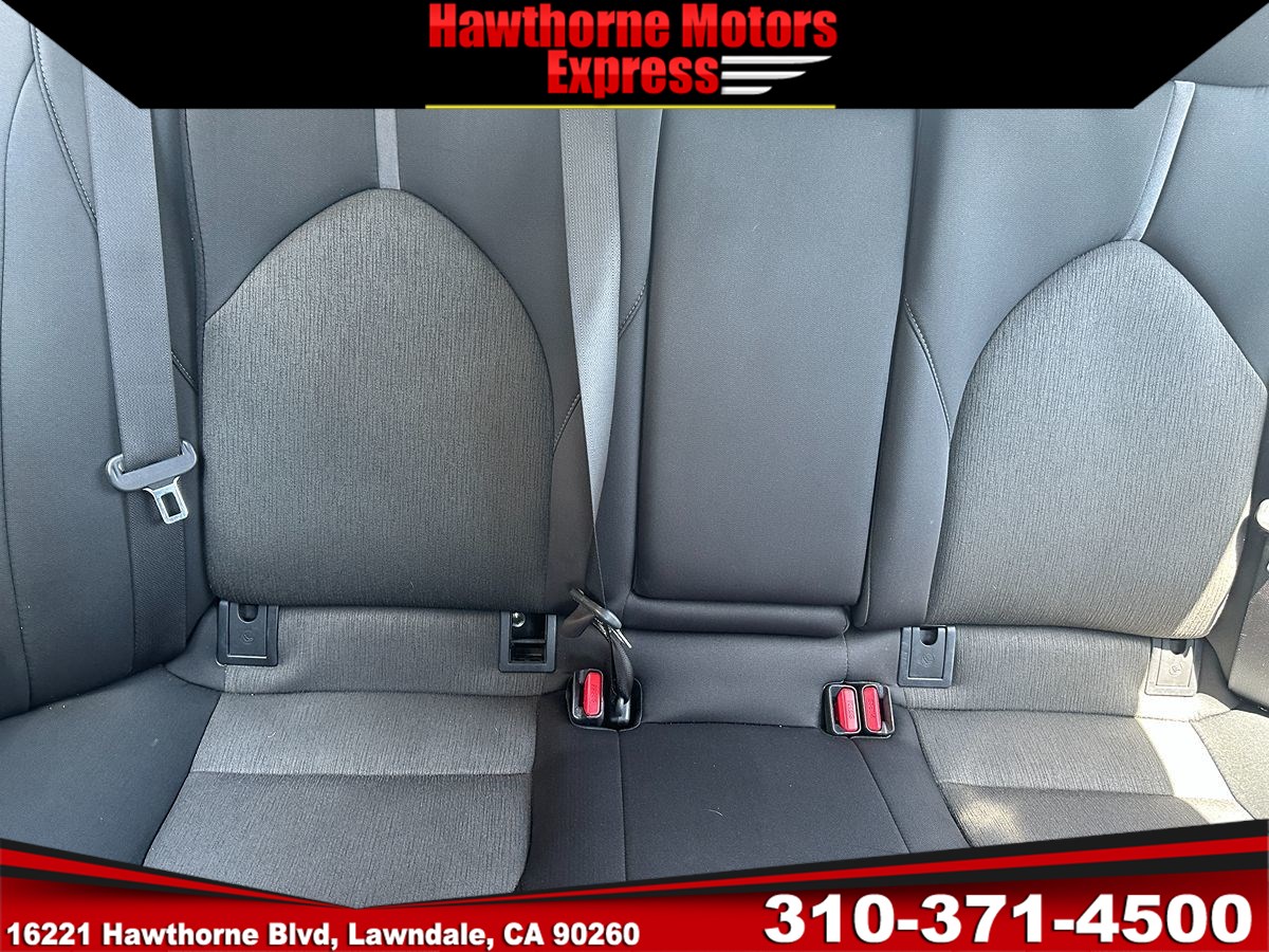 2022 Toyota Camry LE - Photo 16