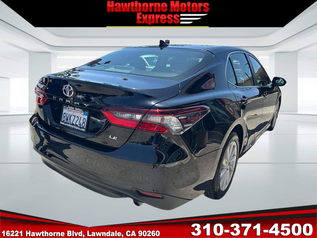 2022 Toyota Camry LE - Photo 6