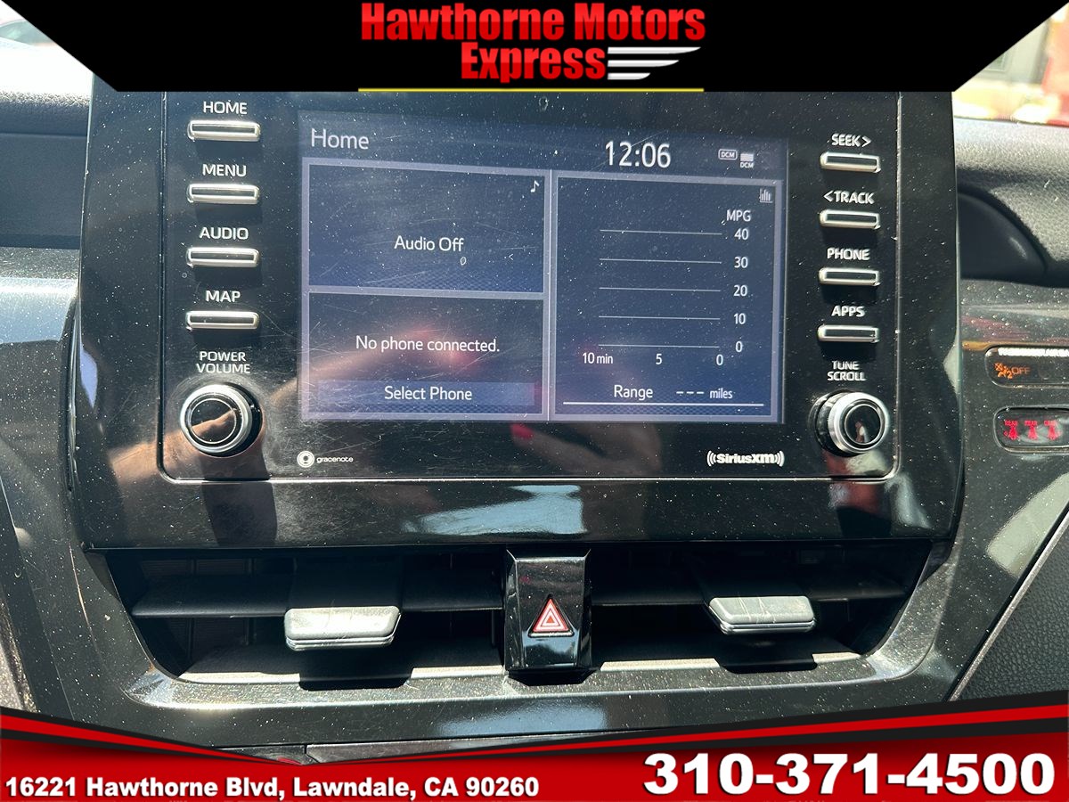 2022 Toyota Camry LE - Photo 10