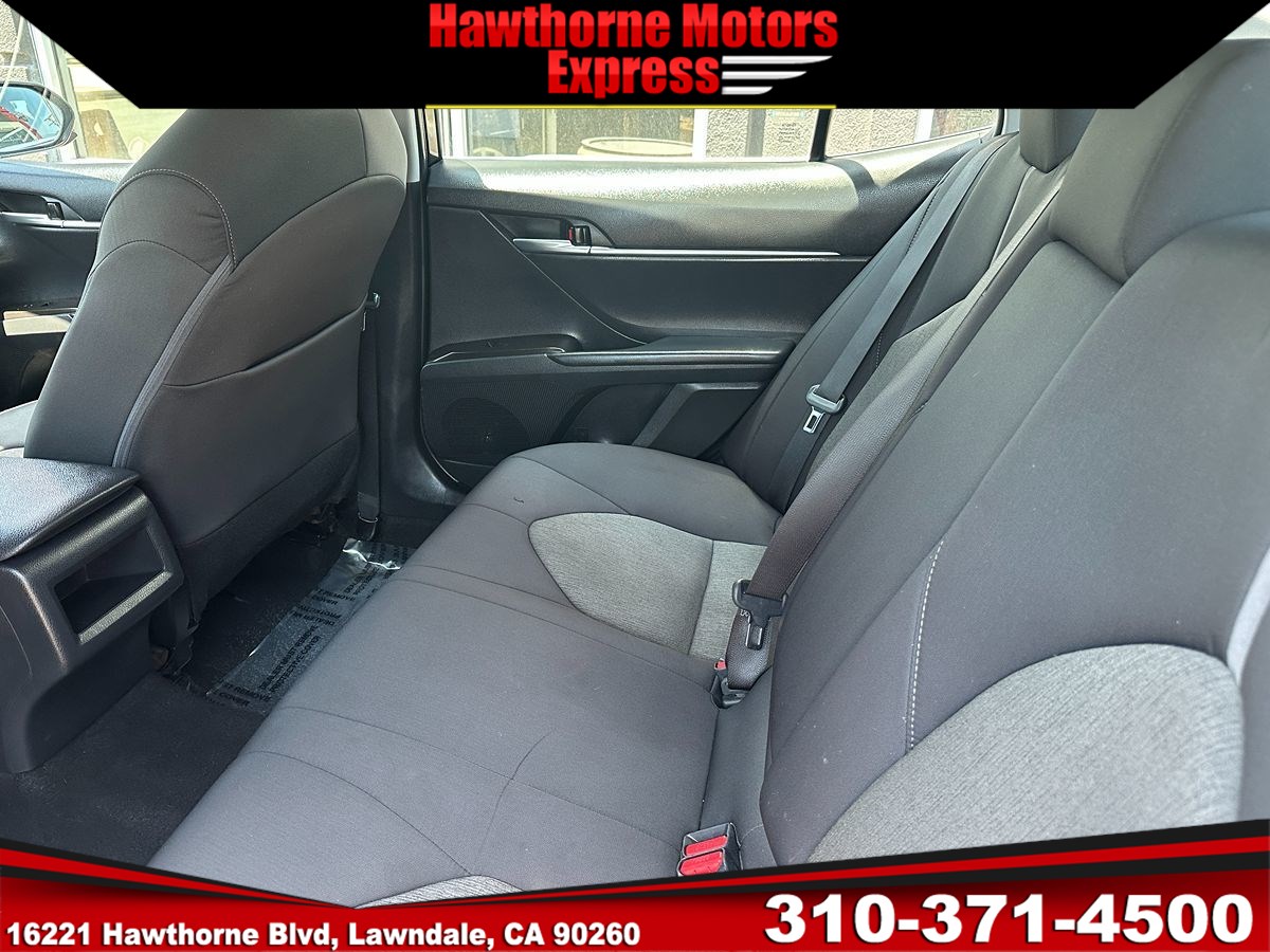 2022 Toyota Camry LE - Photo 18