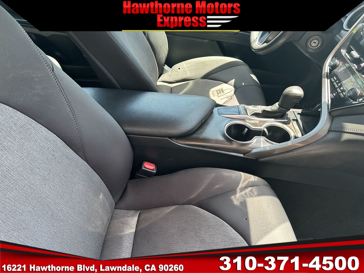 2022 Toyota Camry LE - Photo 7