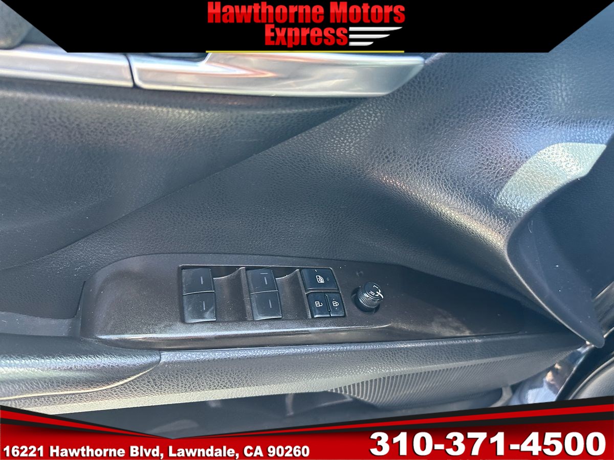 2022 Toyota Camry LE - Photo 20