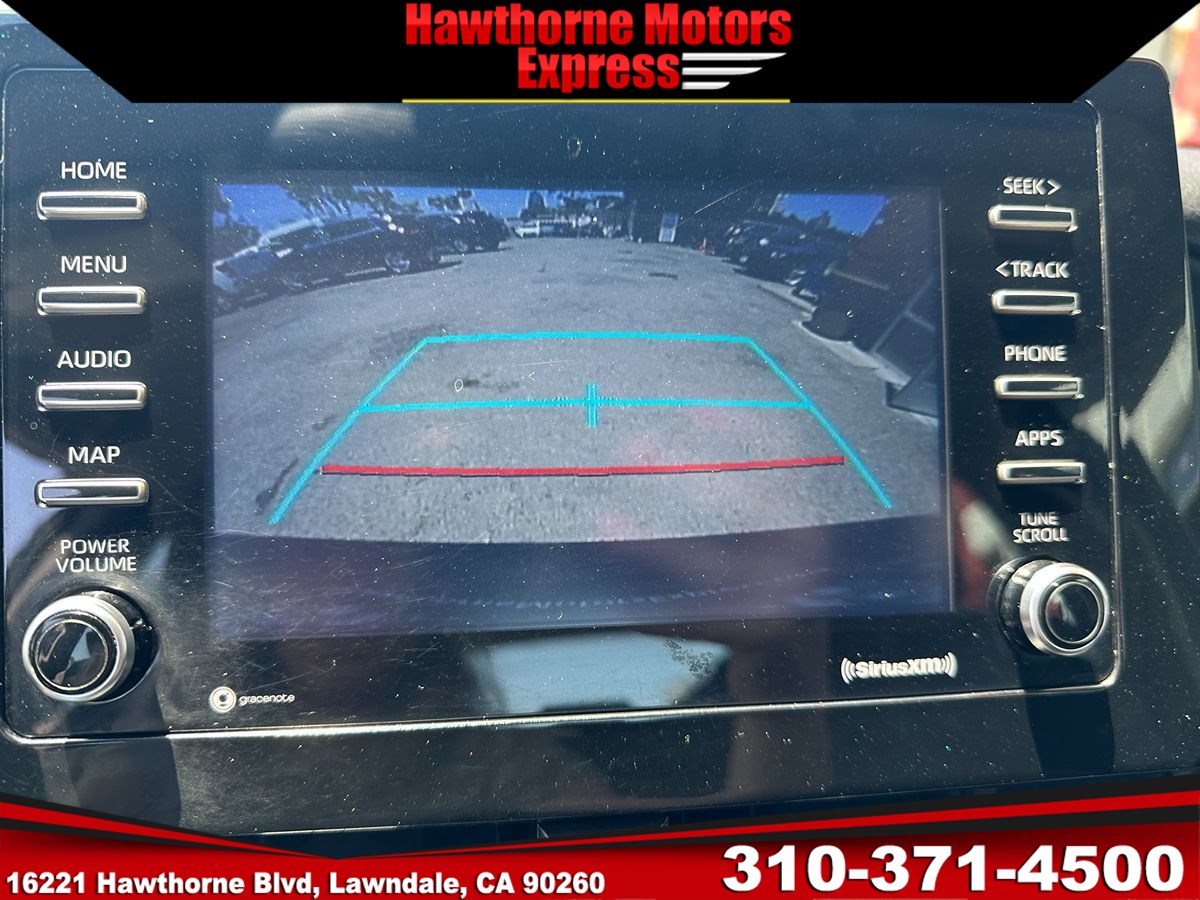 2022 Toyota Camry LE - Photo 11