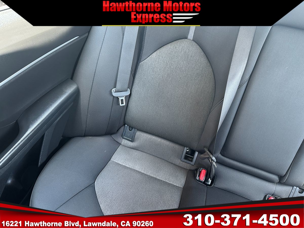 2022 Toyota Camry LE - Photo 15