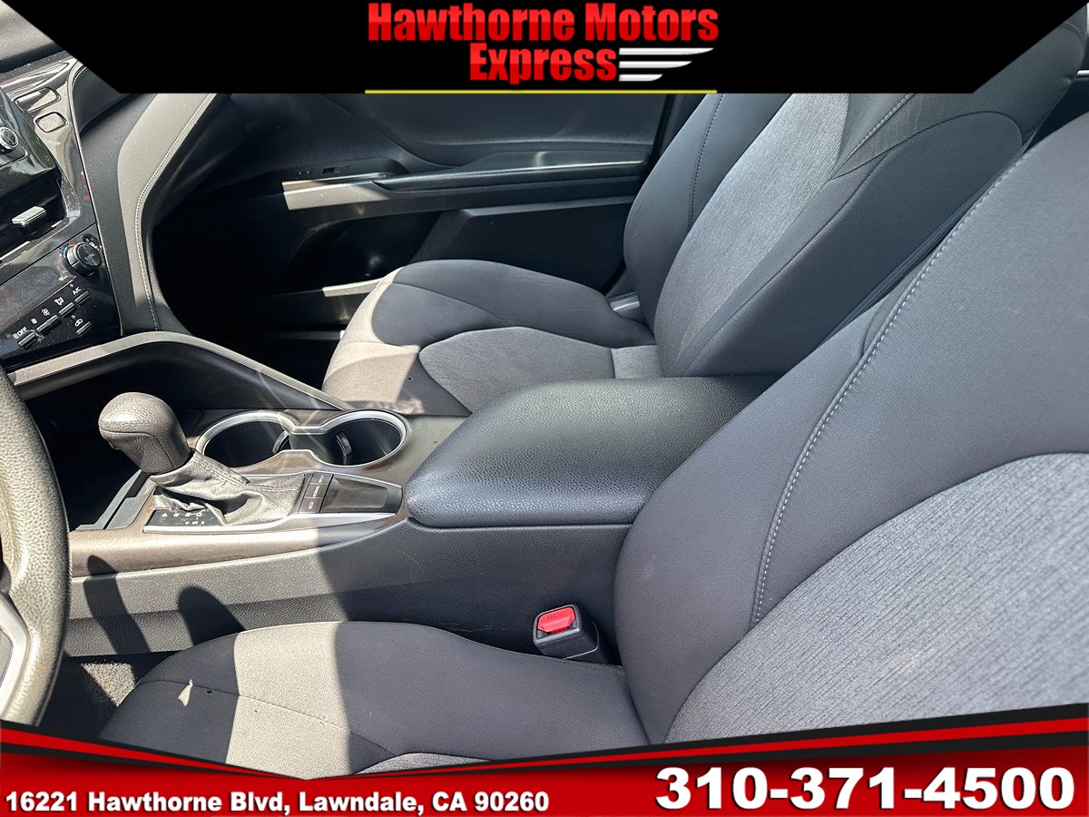 2022 Toyota Camry LE - Photo 13