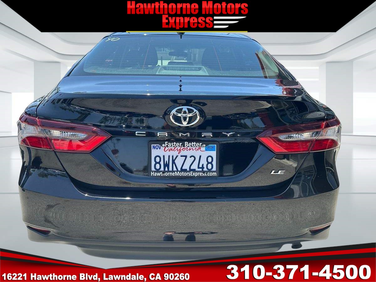 2022 Toyota Camry LE - Photo 5