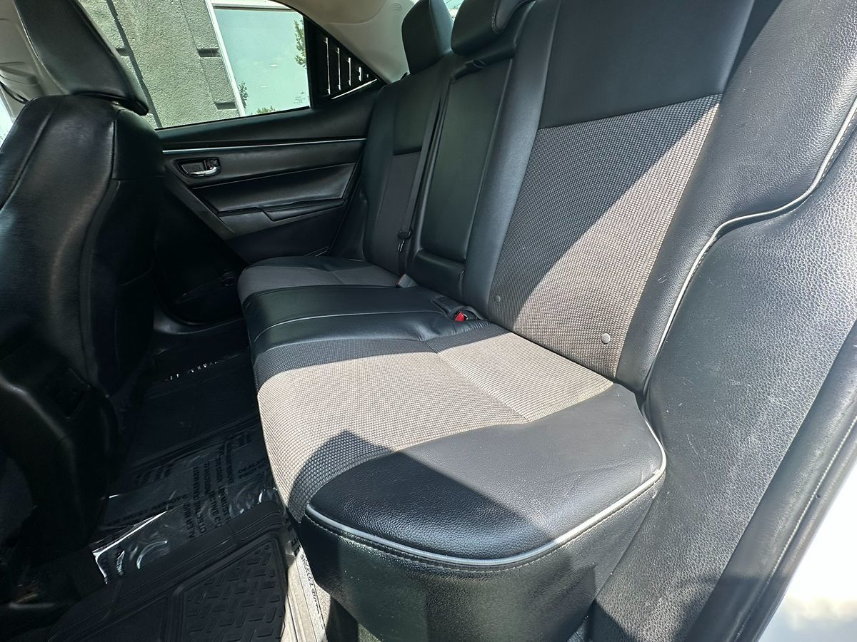 2016 Toyota Corolla S photo 22
