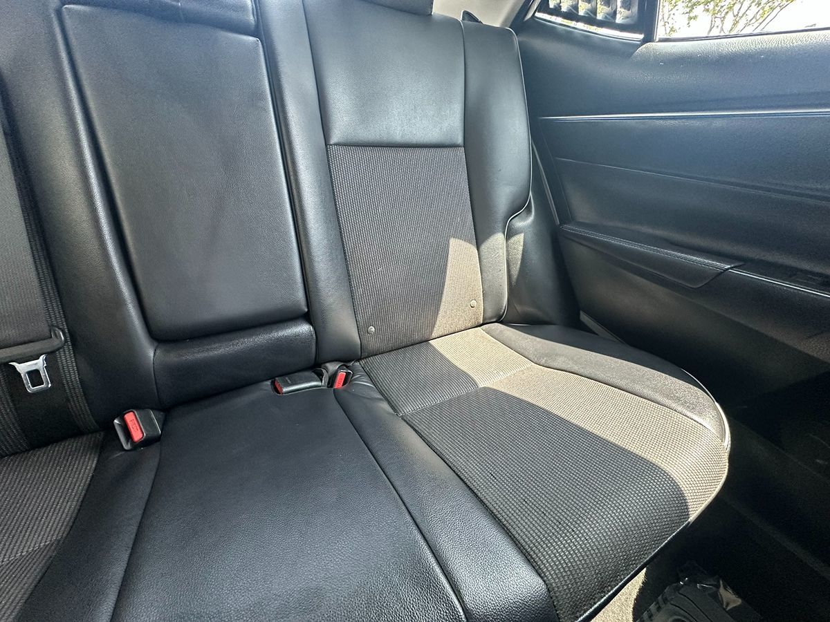 2016 Toyota Corolla S photo 21