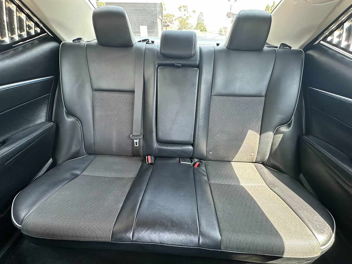 2016 Toyota Corolla S photo 20