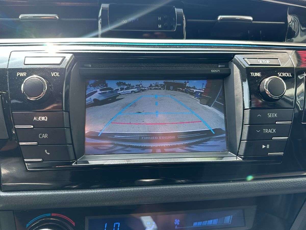 2016 Toyota Corolla S photo 15