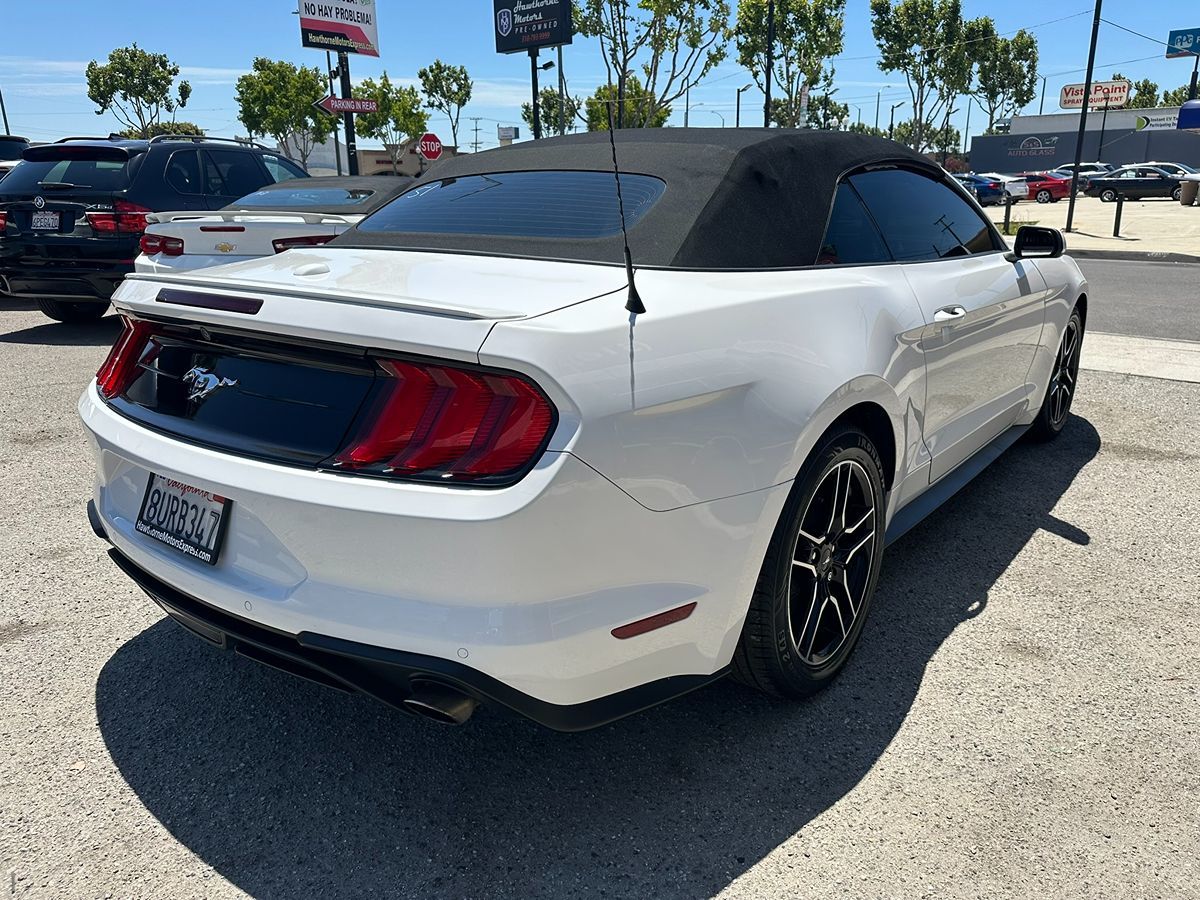 2021 Ford Mustang EcoBoost Convertible photo 7