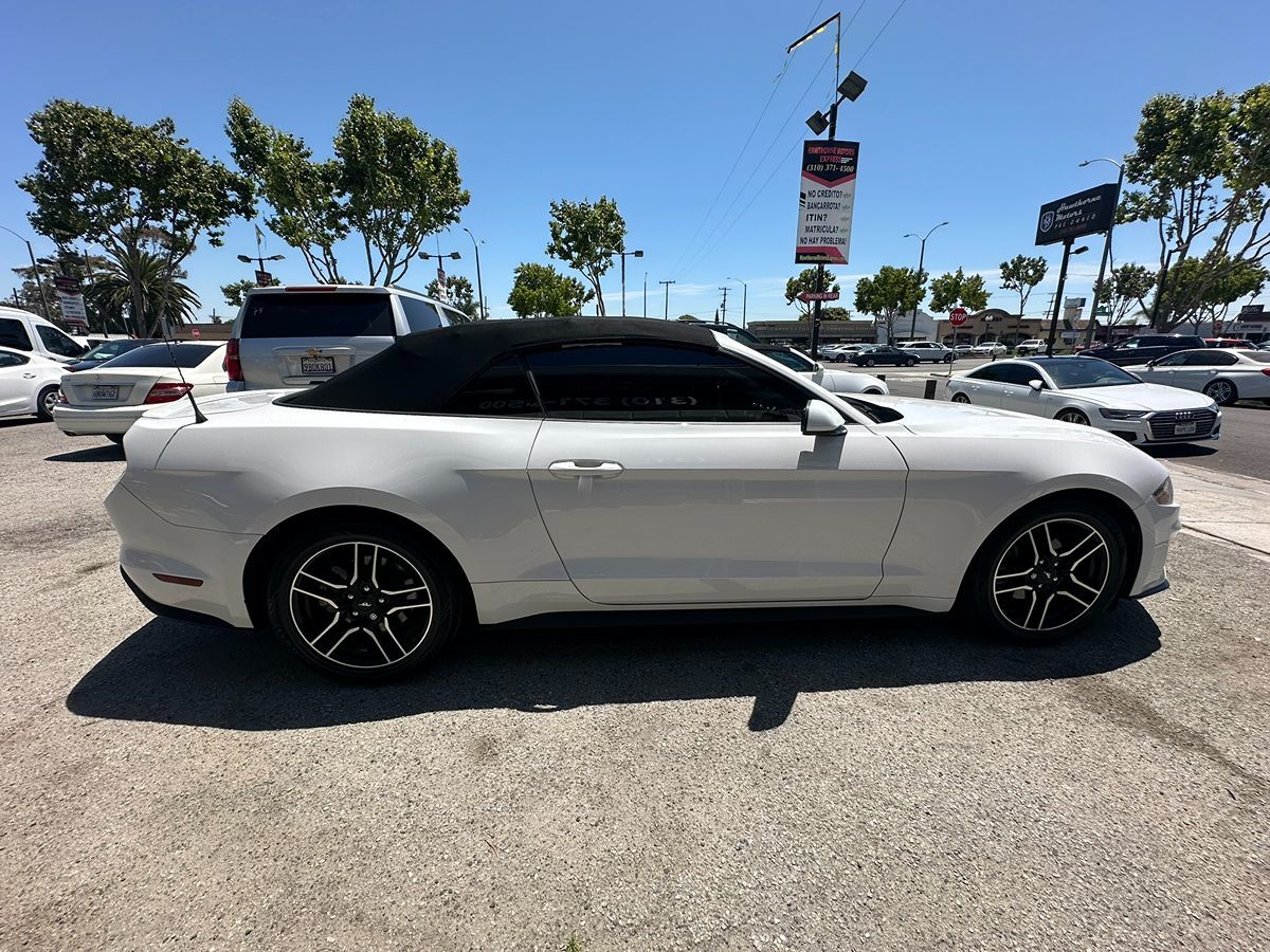 2021 Ford Mustang EcoBoost Convertible photo 8