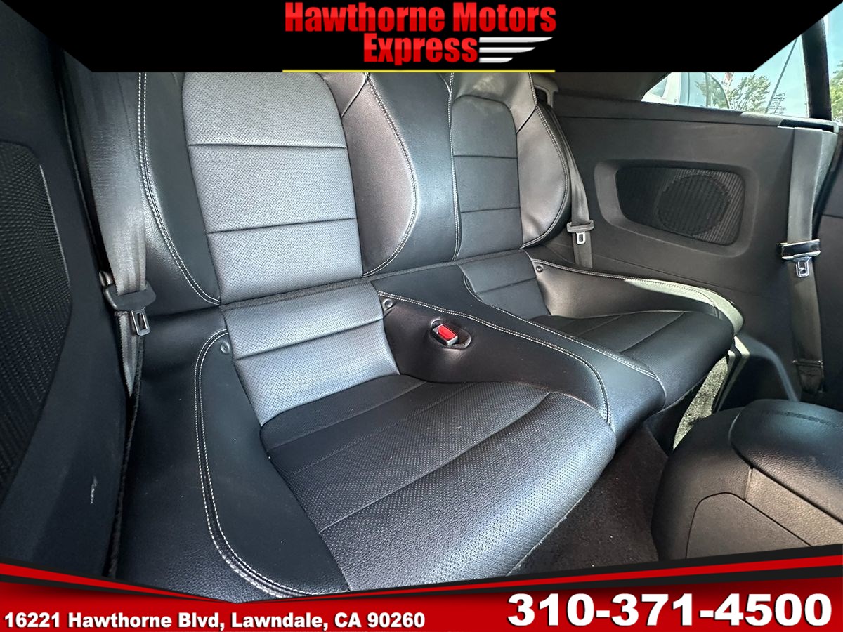 2021 Ford Mustang EcoBoost - Photo 16