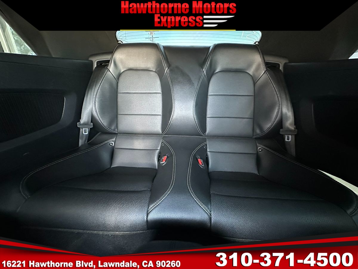 2021 Ford Mustang EcoBoost - Photo 21